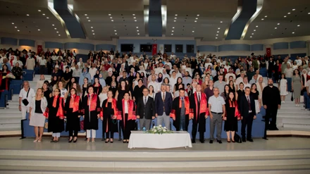 Mimarlık ve Tasarım Fakültesinden 208 öğrenci mezun oldu